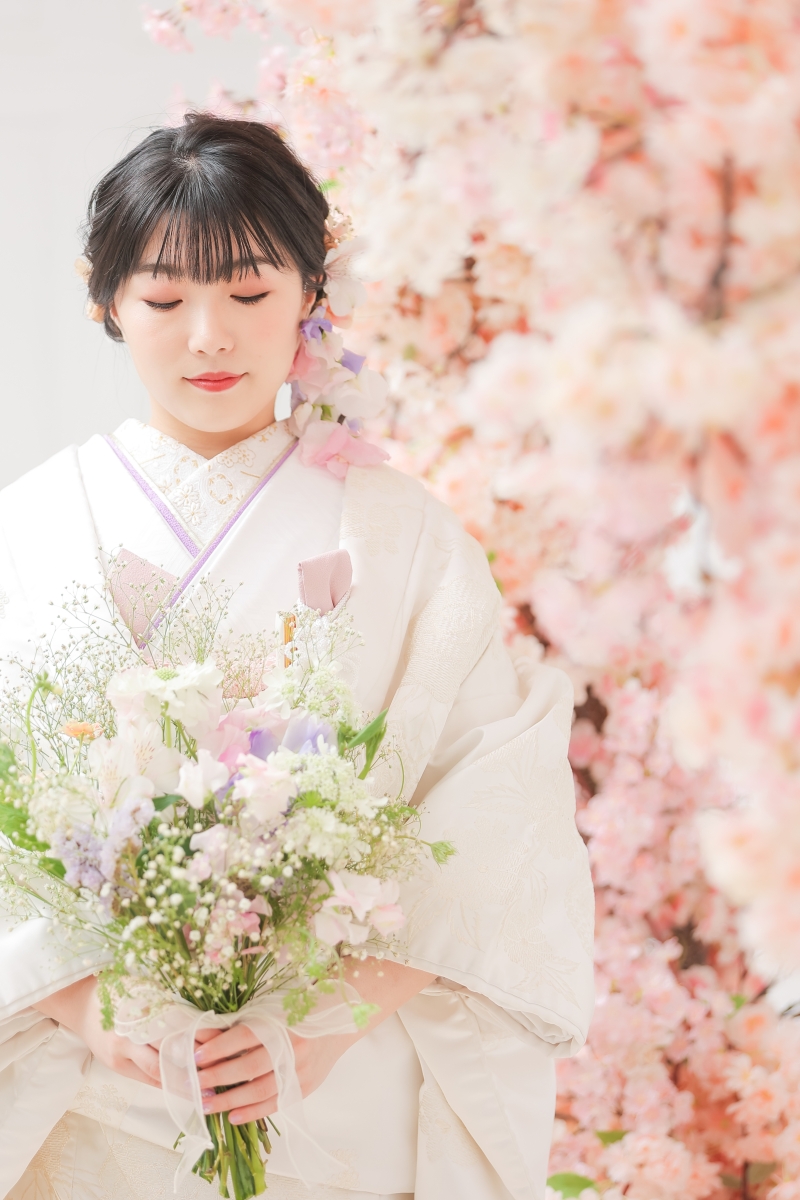 桜のアーチが可愛い屋内庭園