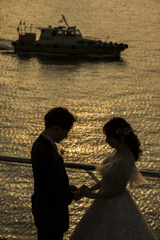 天気に恵まれた大桟橋の夕景〜夜景
