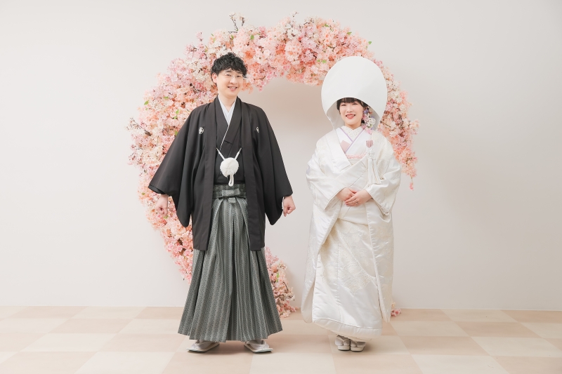 桜のアーチが可愛い屋内庭園