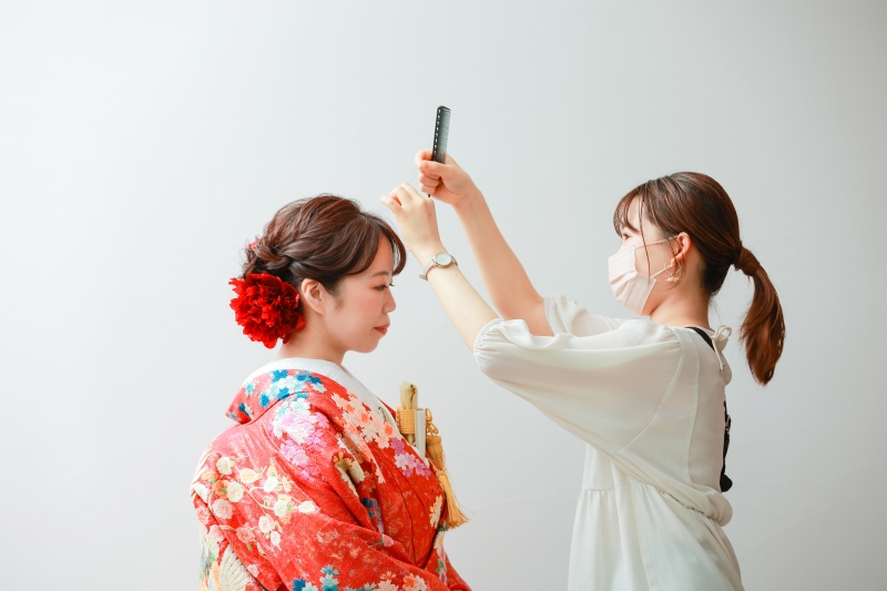 季節のお花を髪に添えて photo by 谷澤明美