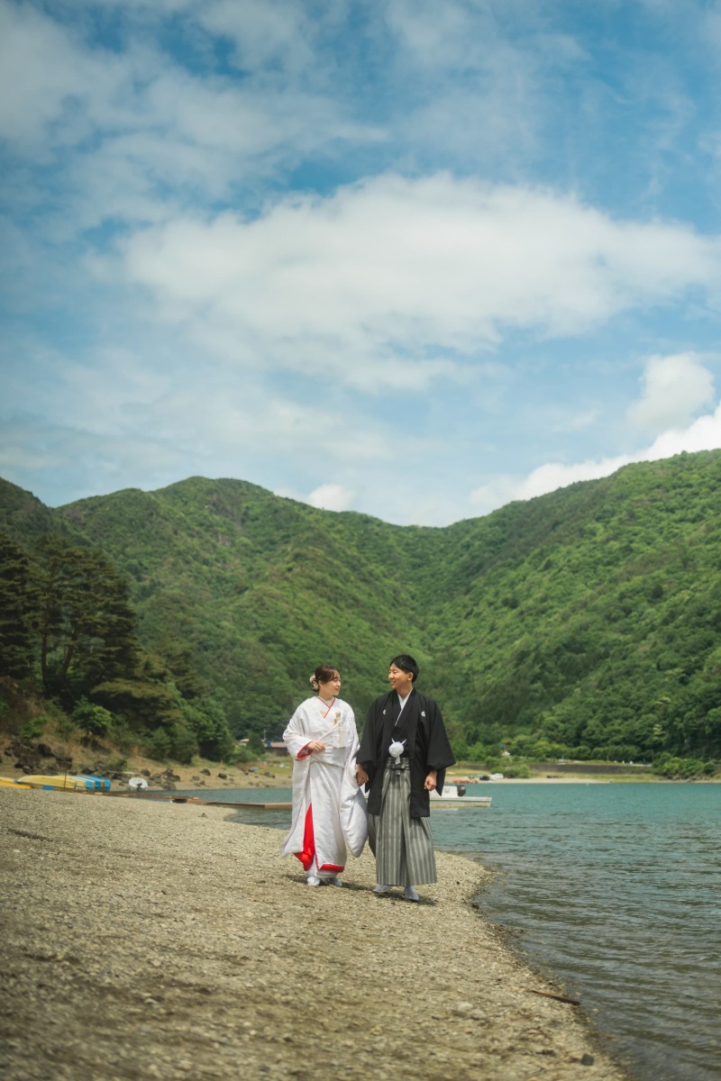 富士の息吹と、静寂に包まれた和の彩り