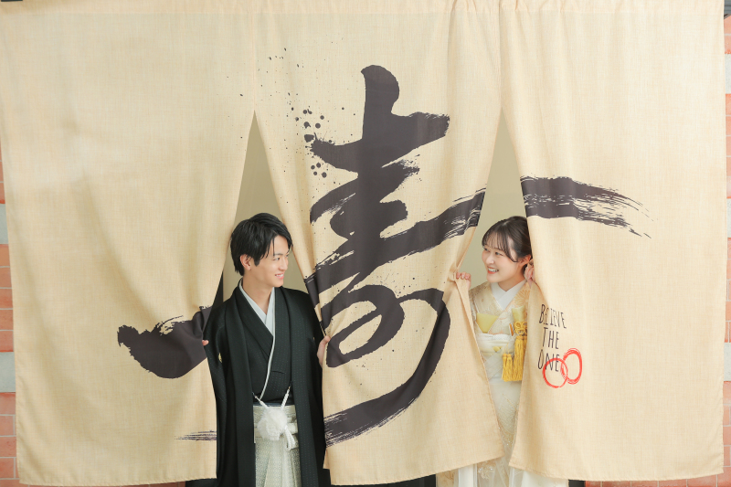 おしゃれなレース刺繍の打掛でスタジオ撮影♡　 photo　by　谷澤明美