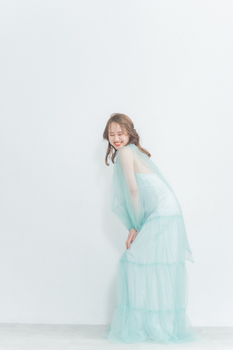 "カラードレスの新しいスタイリング提案♡"