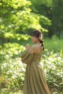 カラードレスと緑