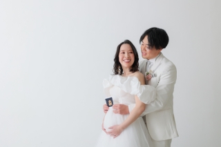 生まれてくるお腹の中の子と一緒に写真に残しませんか?