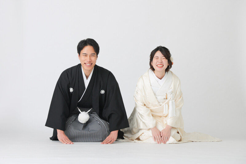 小物を活かした新郎新婦撮影 ~お二人の個性を写真に込めて~
