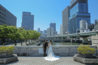 かっこいいスタイリングの中之島ロケ