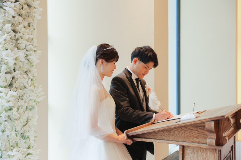 光に包まれて、ふたりのはじまりの日