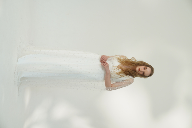 新作ドレスのご紹介