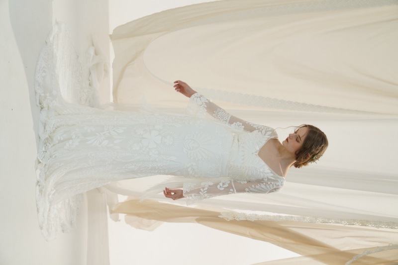 新作ドレスのご紹介