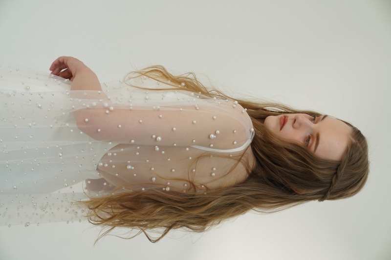 新作ドレスのご紹介