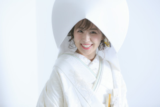 白無垢に洋髪綿帽子がオススメです☆