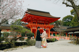 春の京都で桜のフォトウェディング