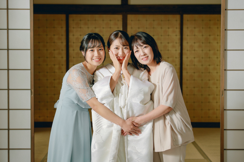 みなさん大集合♪【屋内庭園・八坂】でほっこり家族写真♪