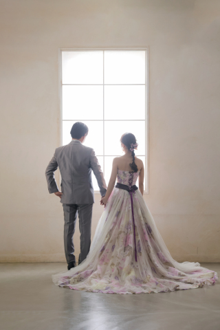 カラードレスもウエディングドレスも両方叶います!【洋装ハウススタジオ】