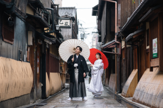 雨の「祇園」も美しい♡