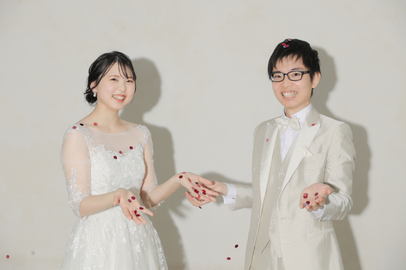 お子様も一緒に!洋装ハウススタジオでウェディングフォト♪