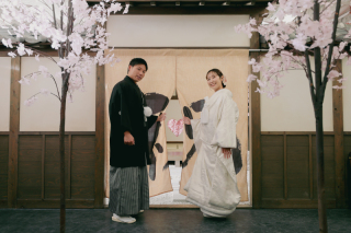 春の訪れを感じる、八坂での和装ウェディングフォト
