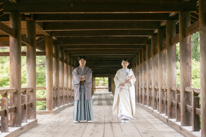小雨の中、緑いっぱいの東福寺で
