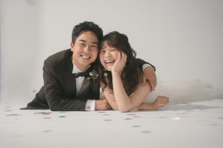 スタジオでレトロなお写真