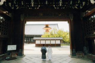 西本願寺で和装ウェディング撮影