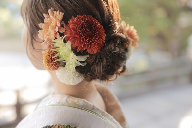 生花を使用した和装ヘアスタイル♪