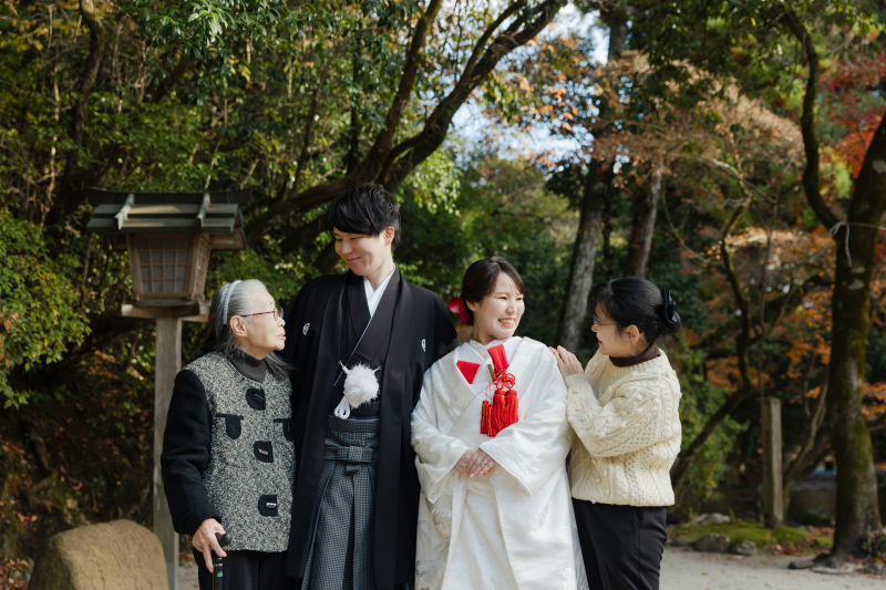 紅白を身に纏う