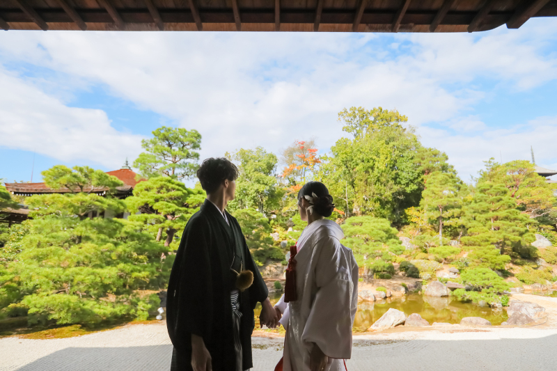 【伝統美×ロケーション】夏も秋も寺社仏閣で叶えるウェディングフォト