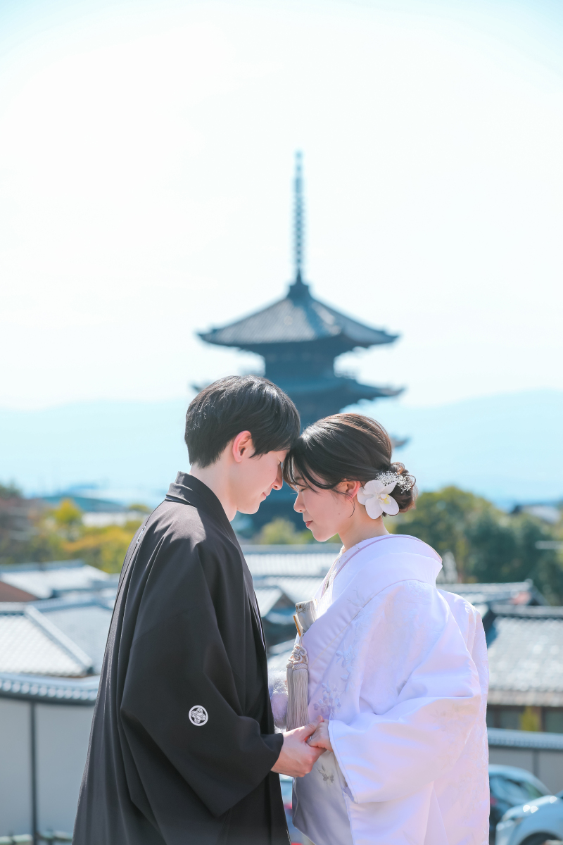 春かおる八坂で