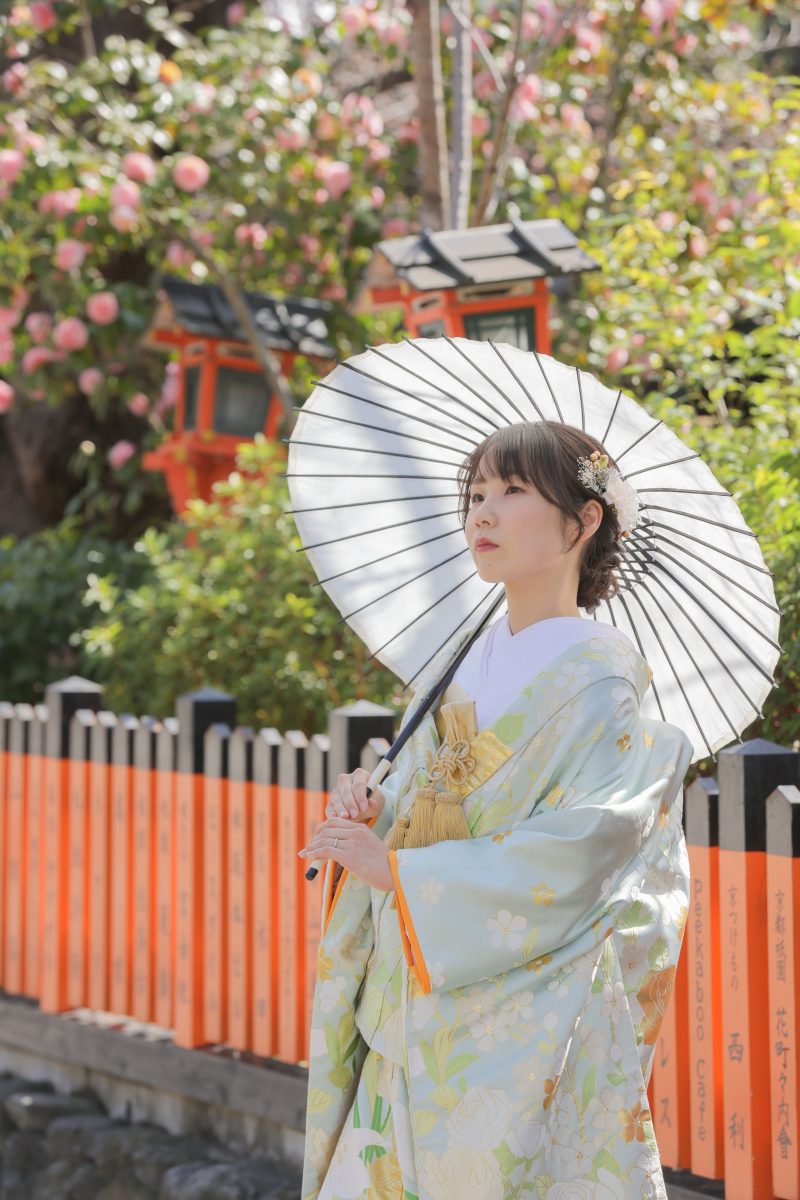 春らしい色打掛と一緒に♪【祇園ロケーション】