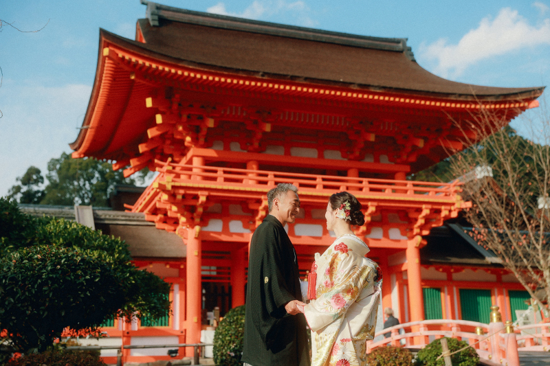上賀茂神社での秋のウェディングフォト