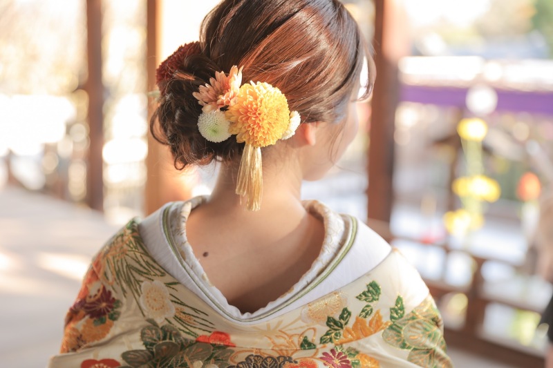 生花を使用した和装ヘアスタイル♪