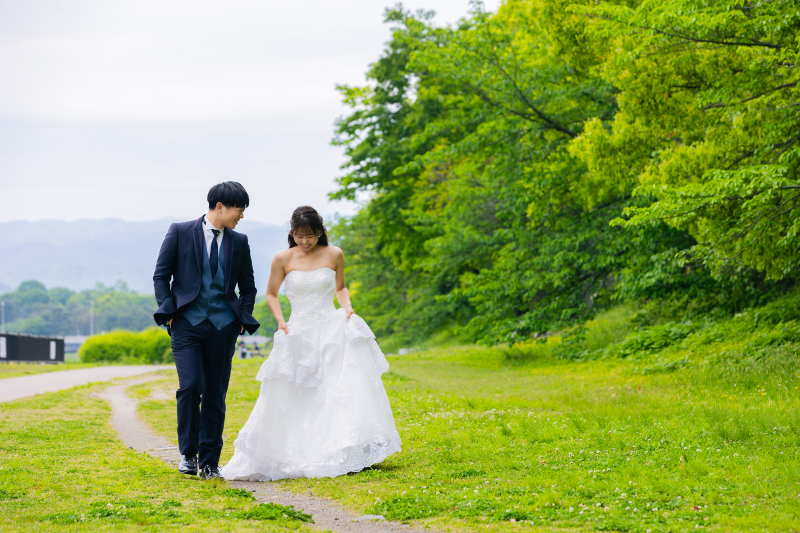 鴨川と新緑
