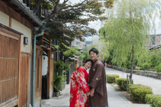 青葉煌めく祇園の街で