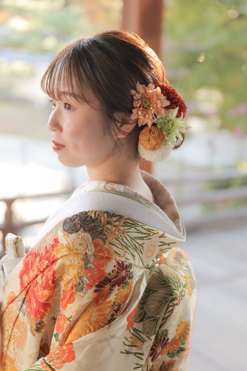 生花を使用した和装ヘアスタイル♪