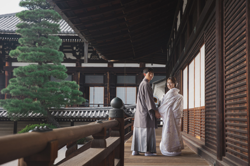 仏前で誓う二人の気持ち