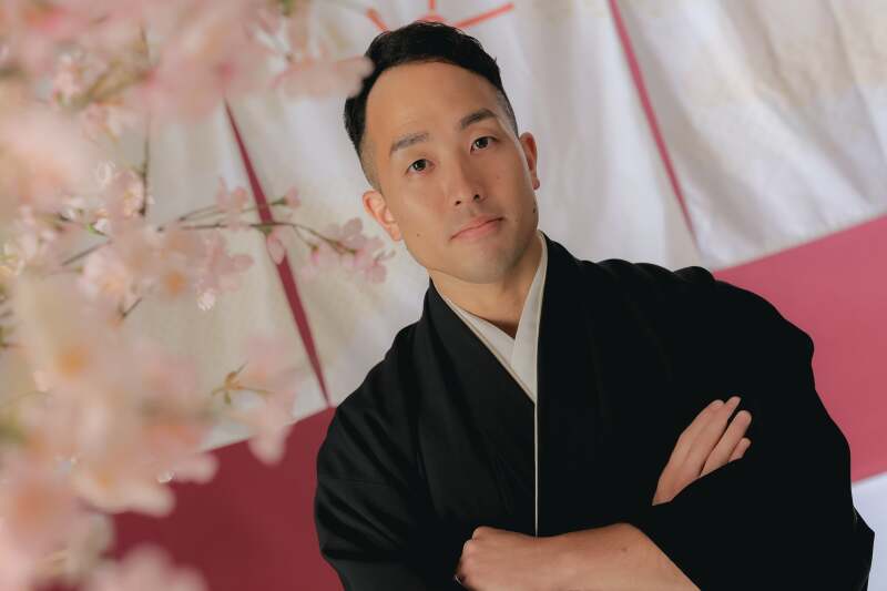 ハウスで暖簾と和装撮影