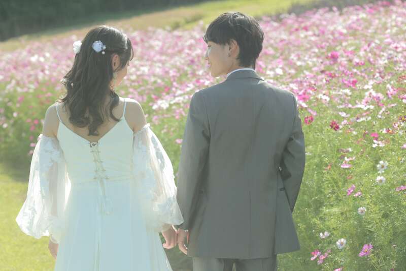 「淡路島花さじきでのロケーションフォト〜馬と花と青空に包まれて〜」