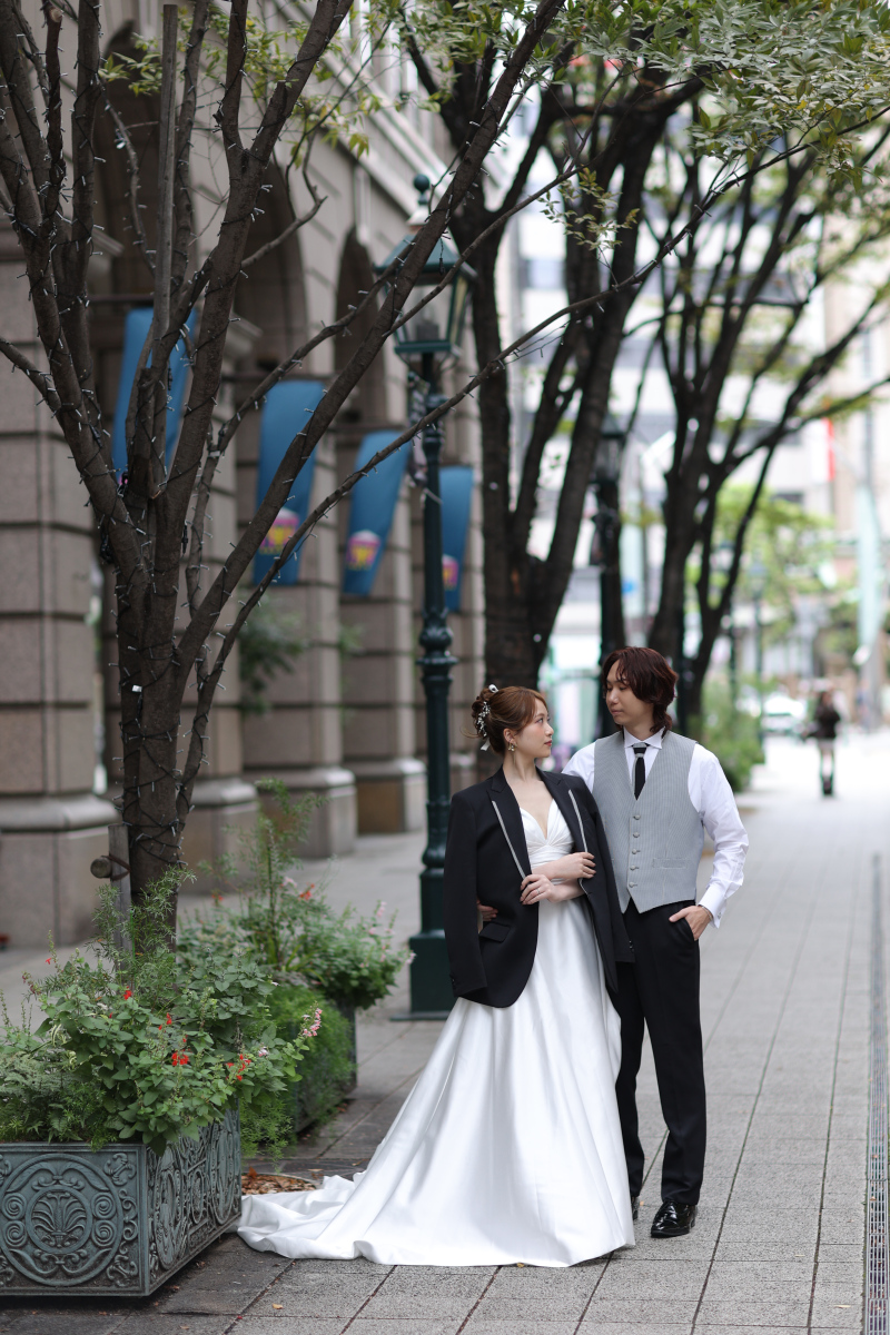 神戸の街並みに溶け込む、洗練されたフォトウェディング