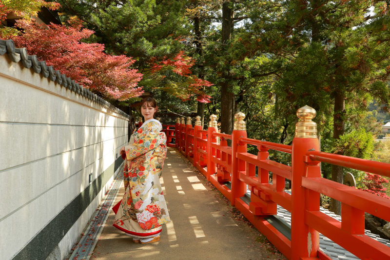 呑山観音寺で紅葉と