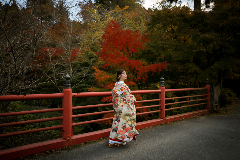 呑山観音寺で紅葉と