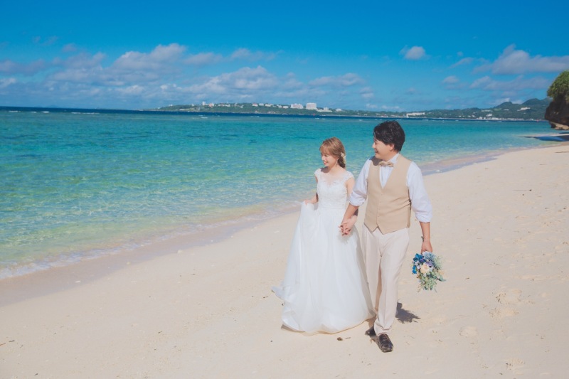 沖縄らしいブルーのカラードレスです♪!!