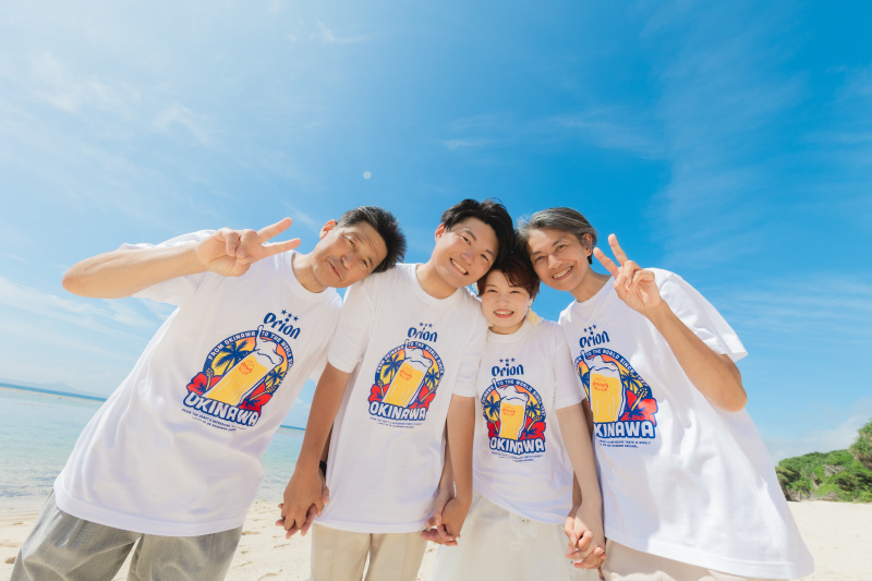 【スタジオSUNS】真夏の沖縄でビーチ撮影