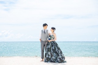 黒のカラードレス☆!