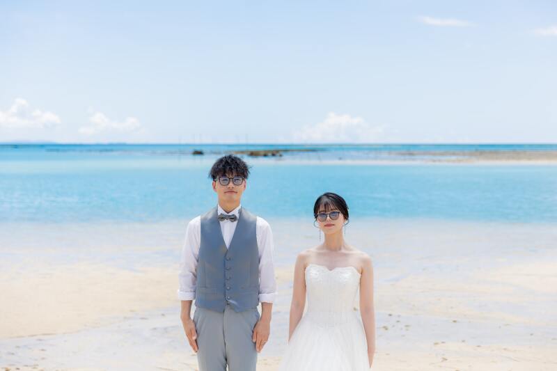 ウェディングドレスもカラードレスも！！