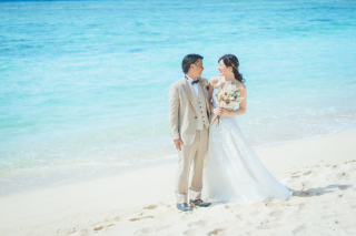 瀬底ビーチ！海へダイブ〜٩( 'ω' )و