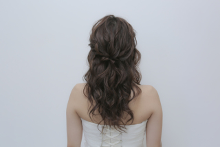 <ヘアスタイルにお悩みの方必見♪>ダウンスタイルのご紹介