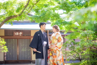 【04】和の雰囲気を大切にしたい方へ　紅葉山庭園でのウェディングフォトを紹介