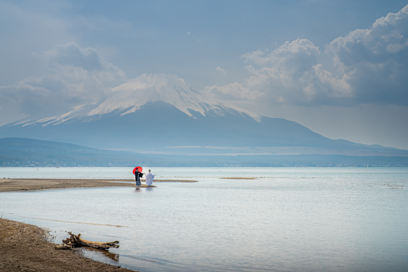 ２章　光に包まれる瞬間を！自然光が美しい山中湖のウェディングフォトとは