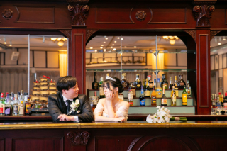 バーカウンターでかっこいいお写真を♪